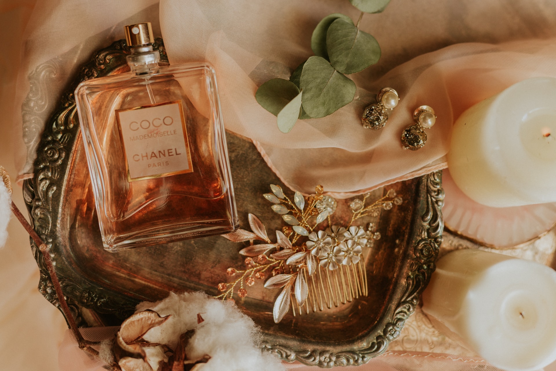 Подарочный набор из любимых духов или парфюма - Что подарить человеку у которого все есть