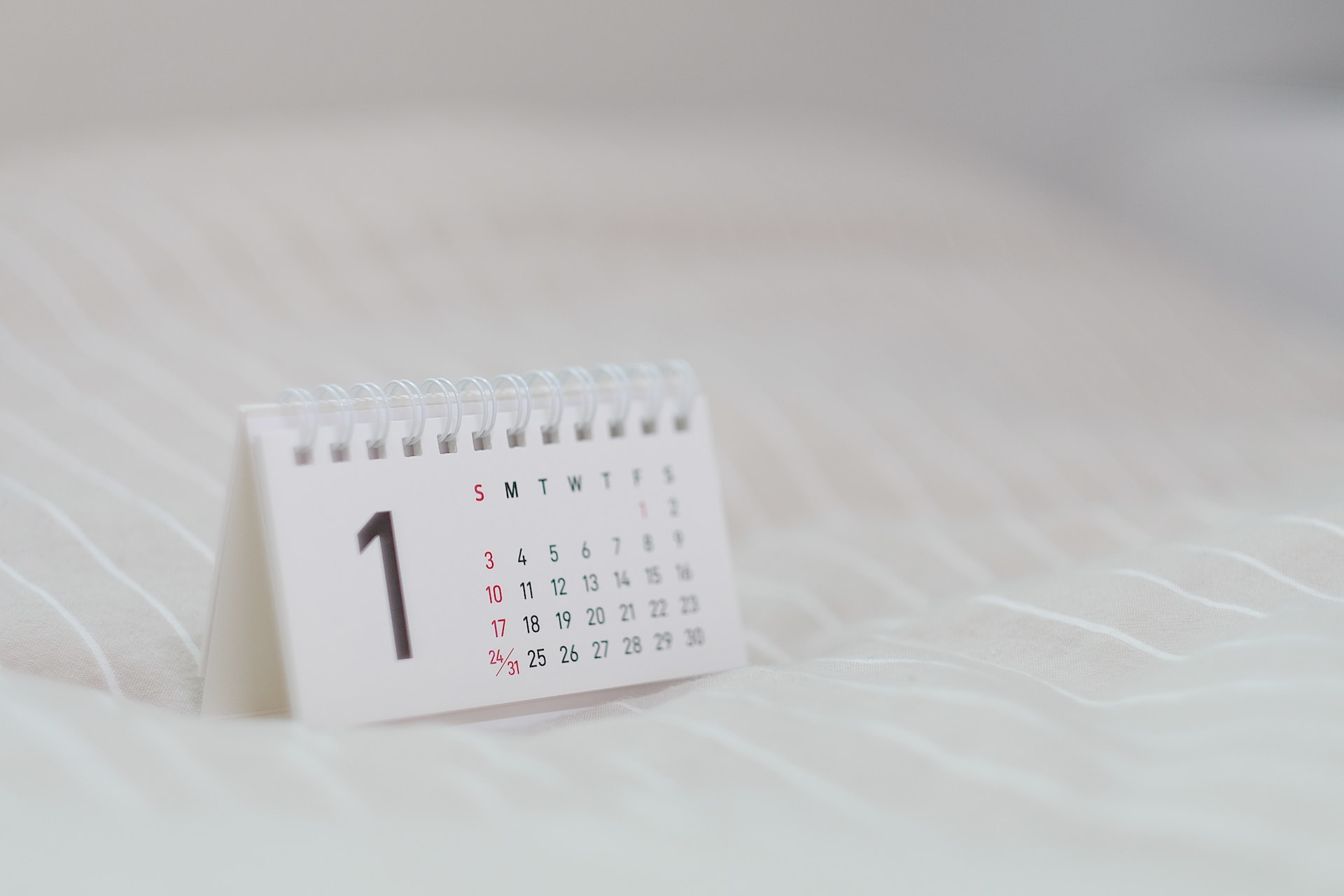 Календарь с мотивирующими цитатами на каждый месяц - ТОП-11 подарков для офиса